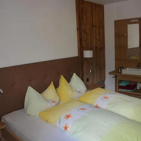 Familie Neunhaeuserer Apartament