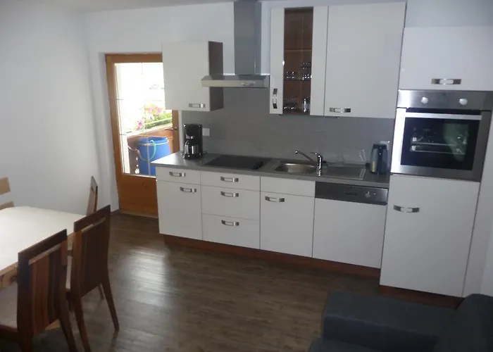 Familie Neunhaeuserer Neustift im Stubaital