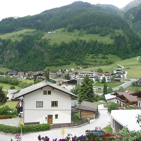 Διαμέρισμα Familie Neunhaeuserer Neustift im Stubaital