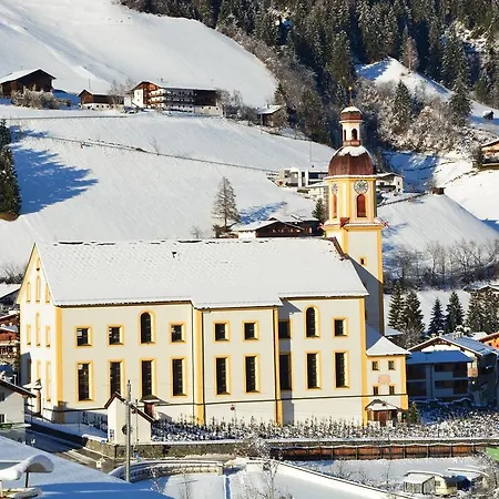 Familie Neunhaeuserer Apartamento Neustift im Stubaital